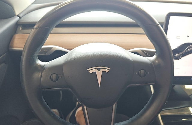 Used 2019 Tesla Model 3 Standard Range Plus RWD image 11