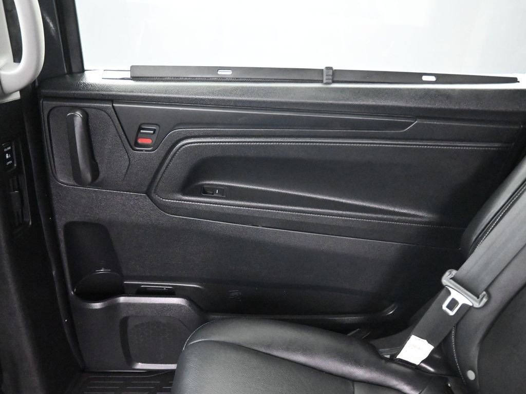 Used 2024 Honda Odyssey EX-L image 37