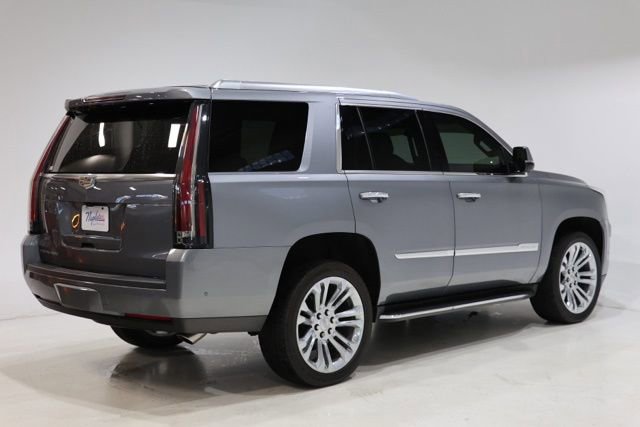 Used 2020 Cadillac Escalade Luxury w/ LPO, Radiant Package AWD/4WD image 8