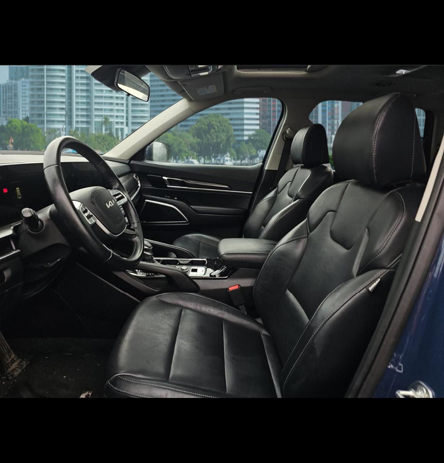 Used 2025 Kia Telluride S FWD image 32