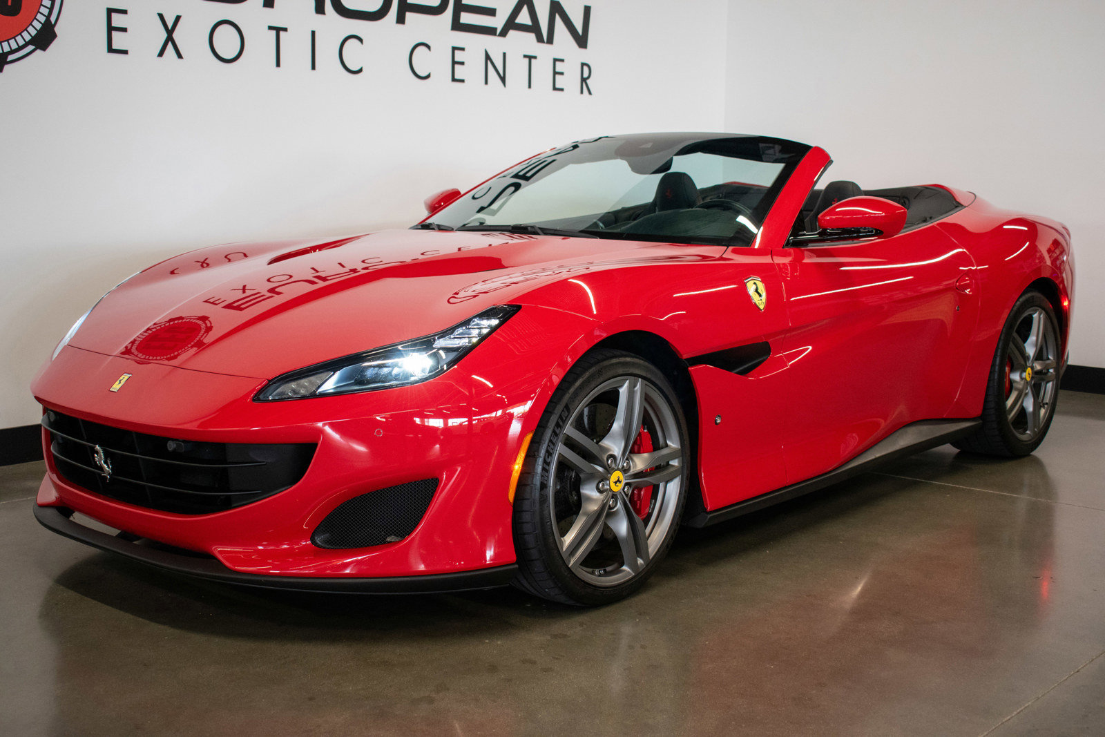 Used 2020 Ferrari Portofino RWD image 24