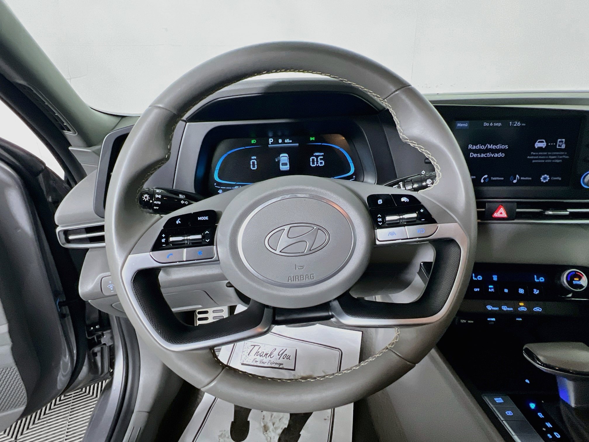 Used 2025 Hyundai Elantra Sport FWD image 17