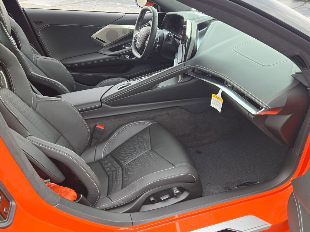 New 2026 Chevrolet Corvette Stingray Premium Conv w/ Z51 Performance Package image 8
