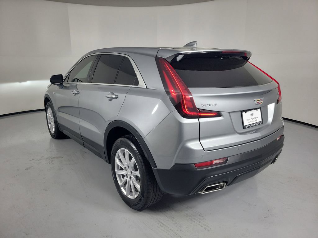 Certified 2023 Cadillac XT4 Luxury image 3