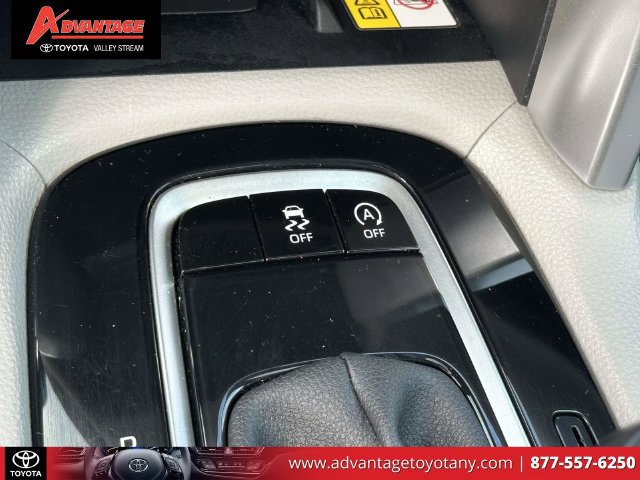 Used 2023 Toyota Corolla Cross LE w/ Moonroof Package AWD/4WD image 35