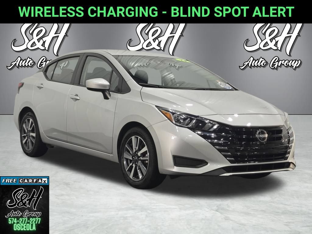 Used 2024 Nissan Versa SV FWD image 1