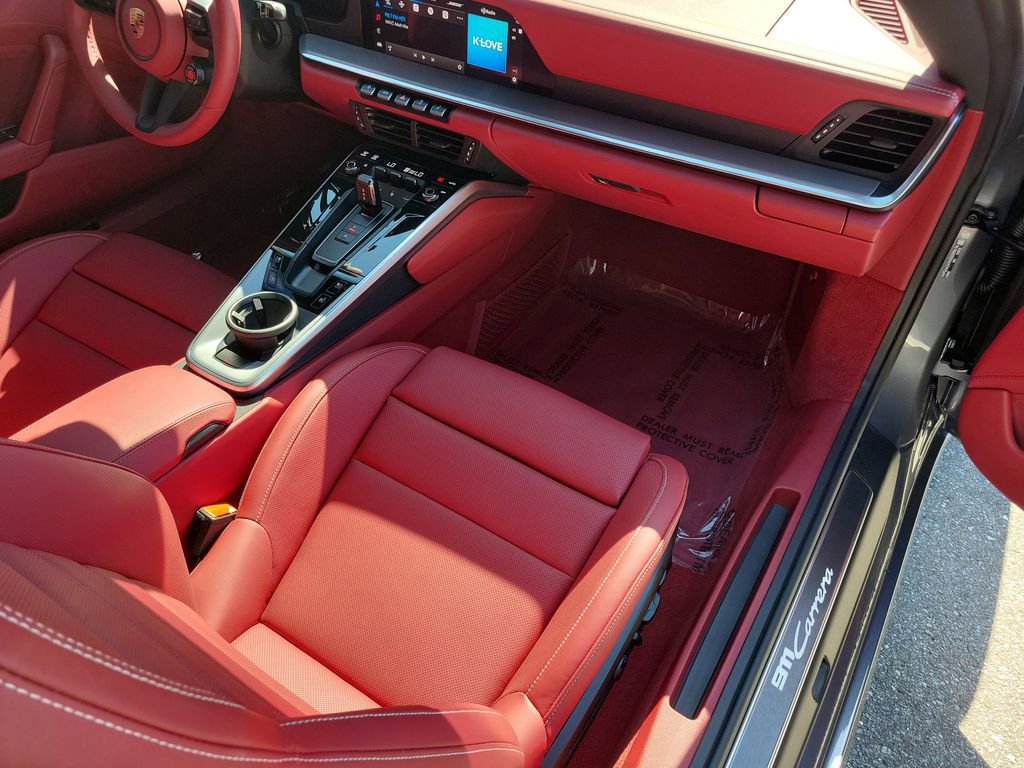 Certified 2025 Porsche 911 Carrera RWD image 18