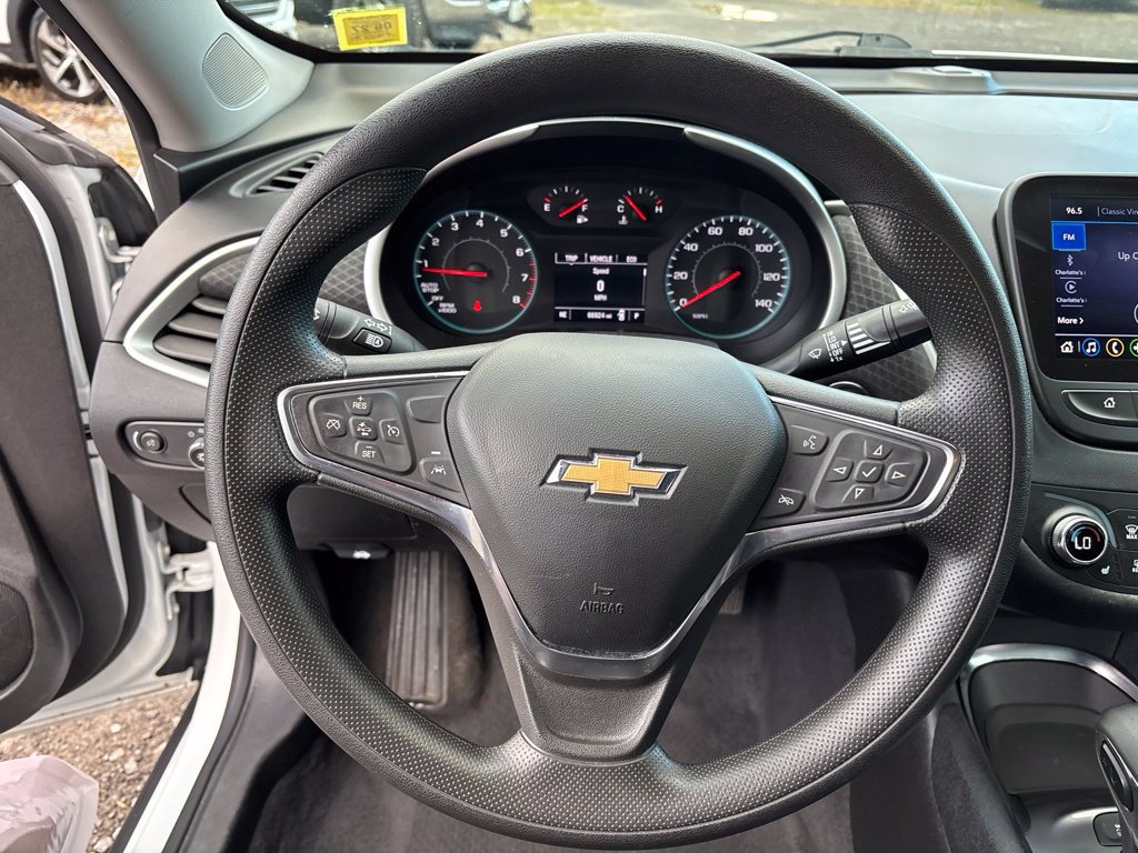 Used 2024 Chevrolet Malibu LT FWD image 14