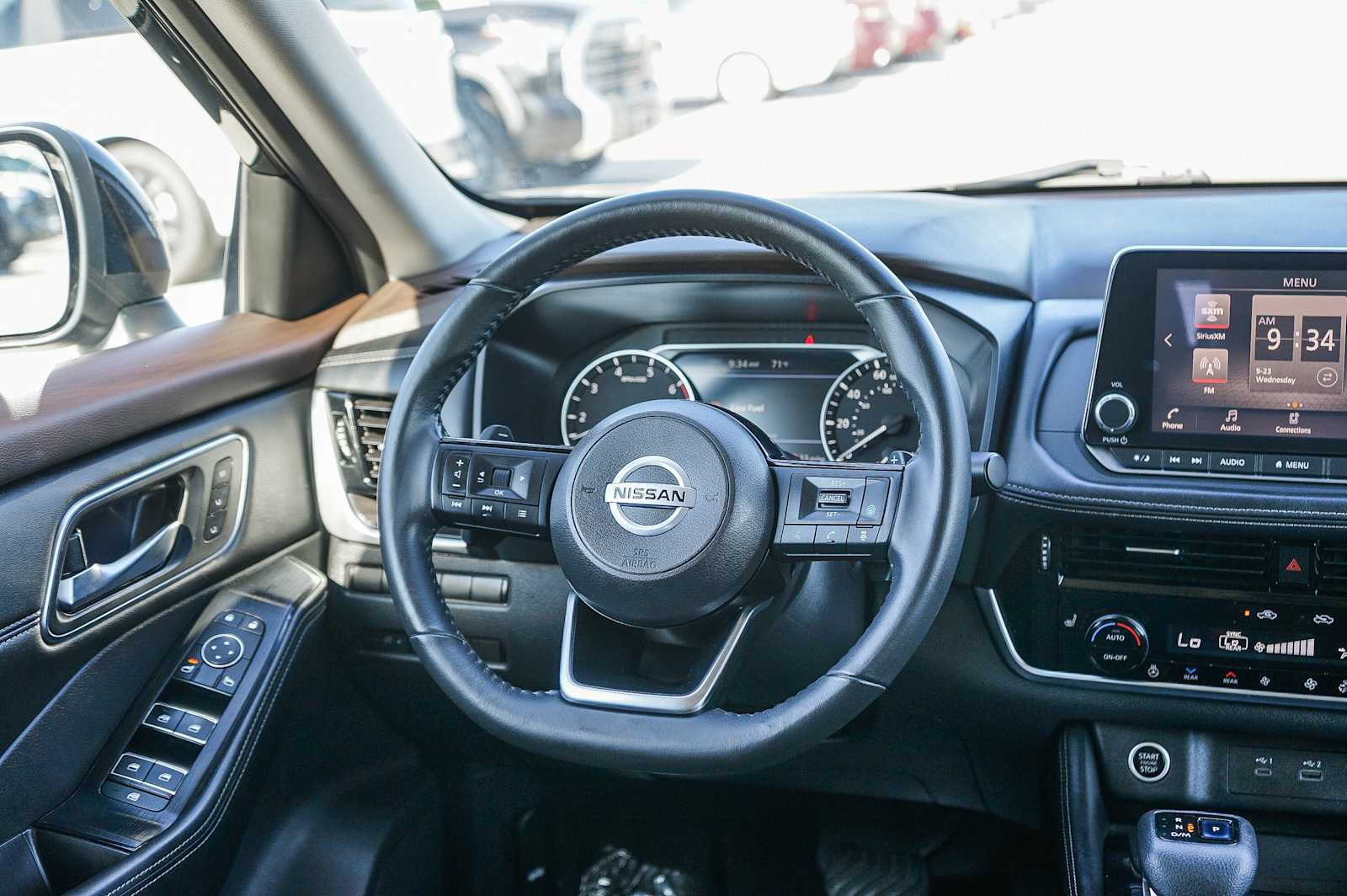 Used 2021 Nissan Rogue SL FWD image 15