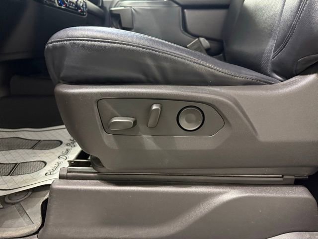 Certified 2025 Chevrolet Silverado 3500 LT w/ Convenience Package image 12