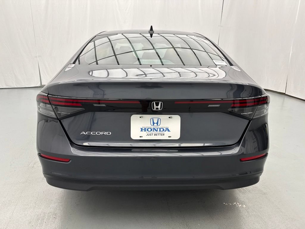 Used 2023 Honda Accord EX image 7
