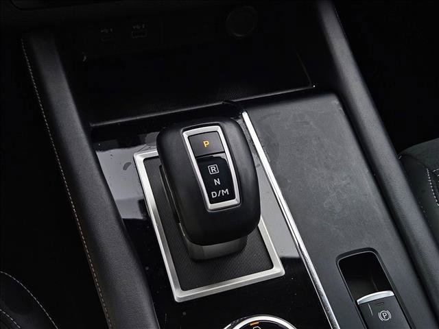 Used 2023 Mitsubishi Outlander SE FWD image 15