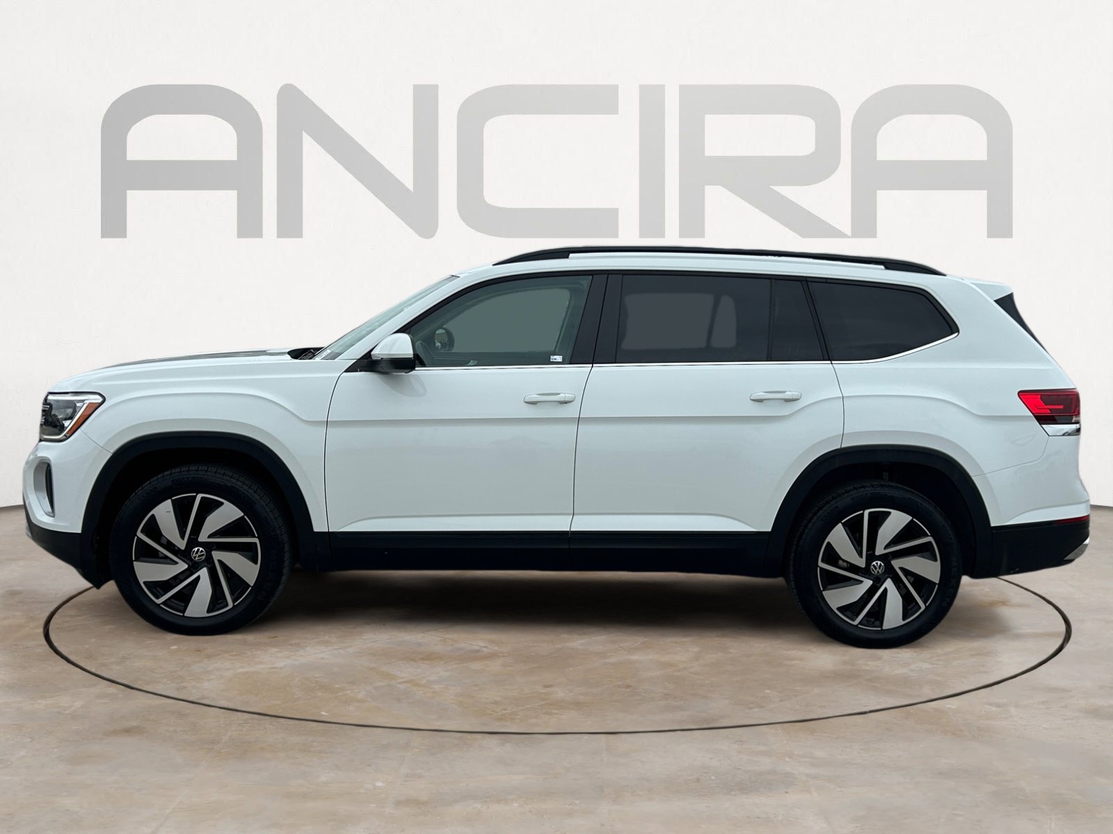 Used 2024 Volkswagen Atlas SE FWD image 7