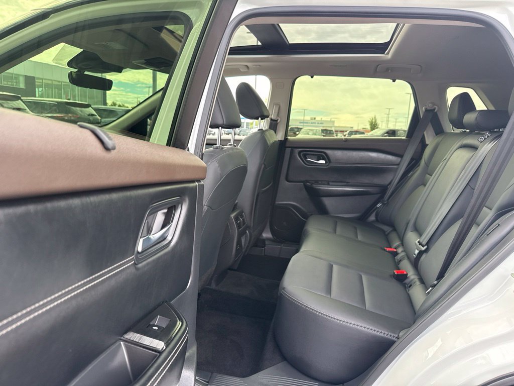 Certified 2023 Nissan Rogue SV w/ SV Premium B Package AWD/4WD image 25