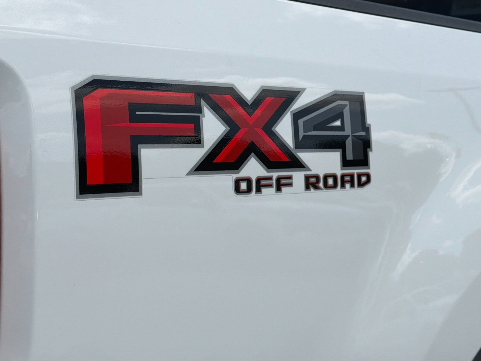 Used 2019 Ford F250 Lariat w/ Lariat Value Package AWD/4WD image 37