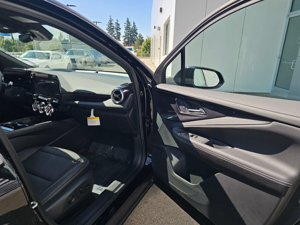 Used 2026 Chevrolet Blazer EV LT AWD/4WD image 12