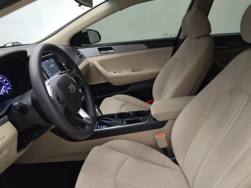 Used 2019 Hyundai Sonata SE image 17