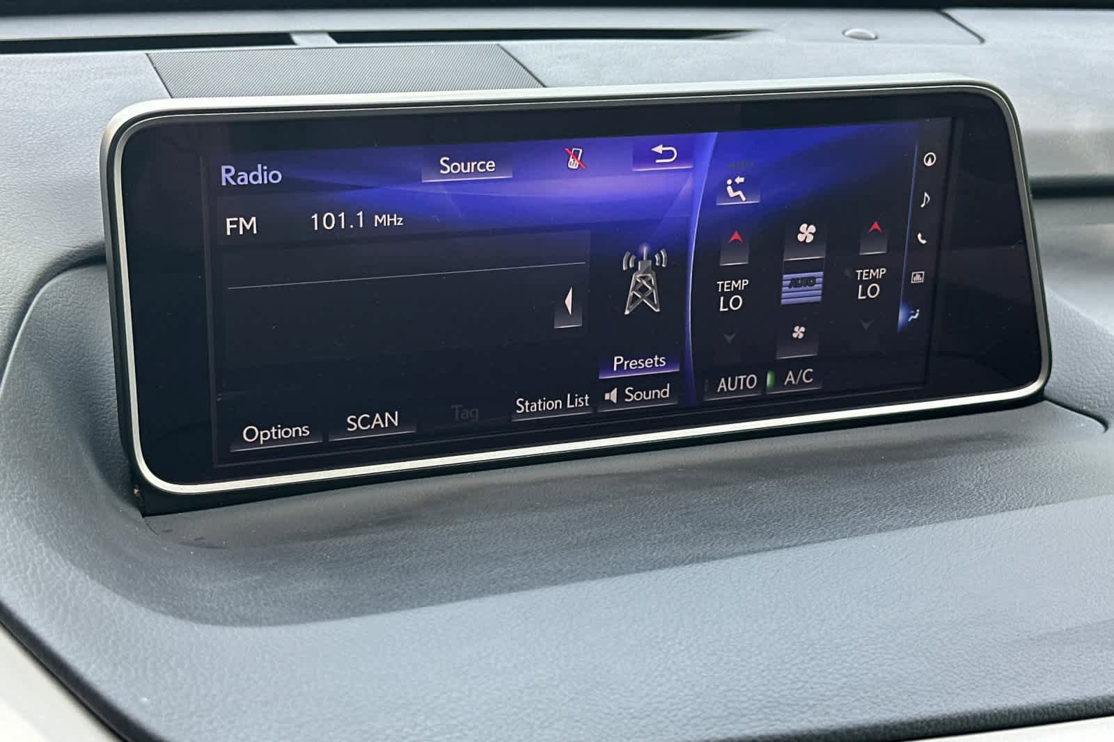 Used 2018 Lexus RX 350 F Sport w/ Accessory Package AWD/4WD image 18