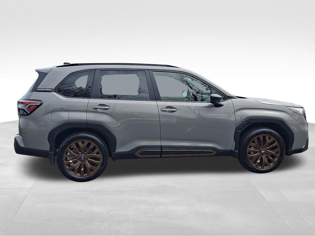 Used 2025 Subaru Forester Sport image 7