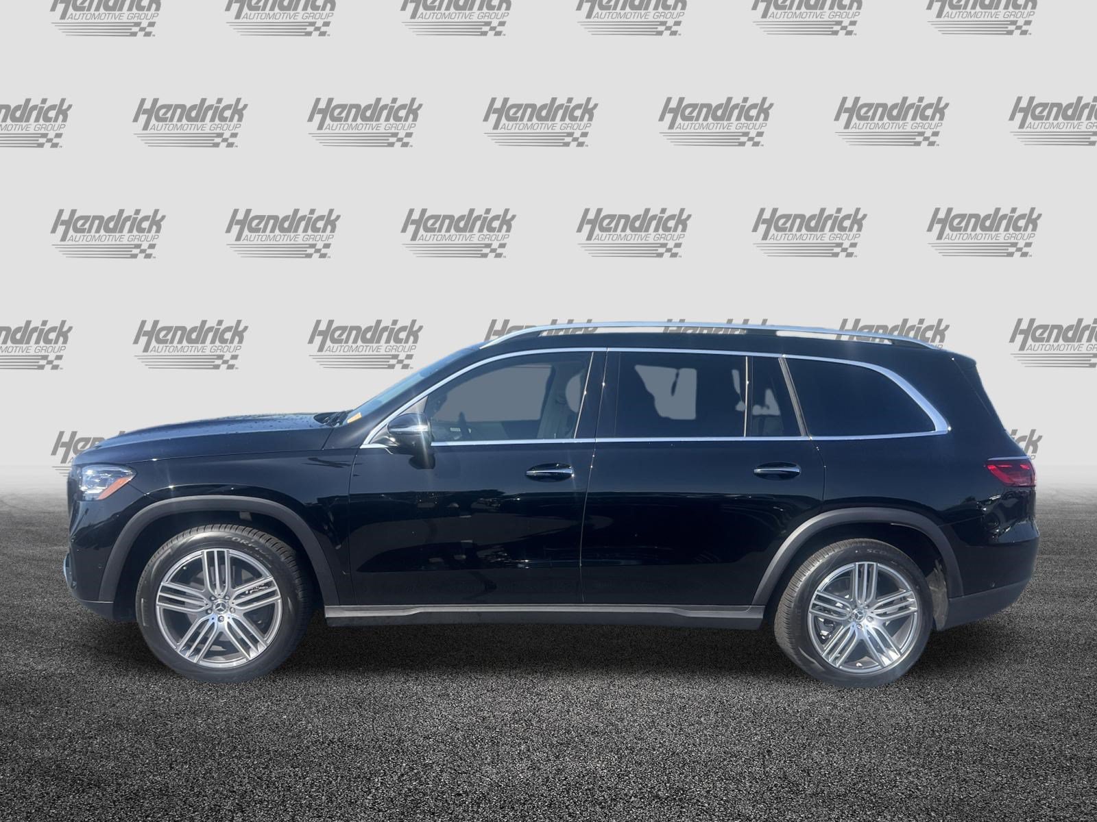 Certified 2025 Mercedes-Benz GLS 450 4MATIC image 7