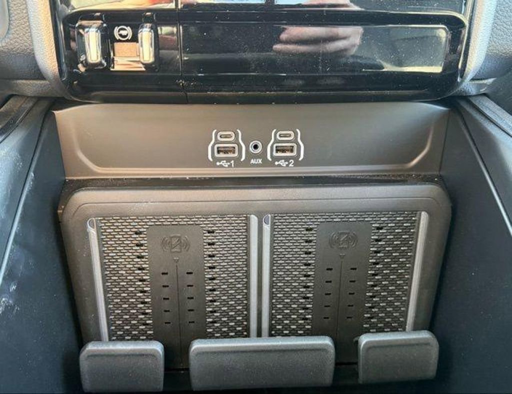 New 2026 RAM 3500 Laramie AWD/4WD image 12