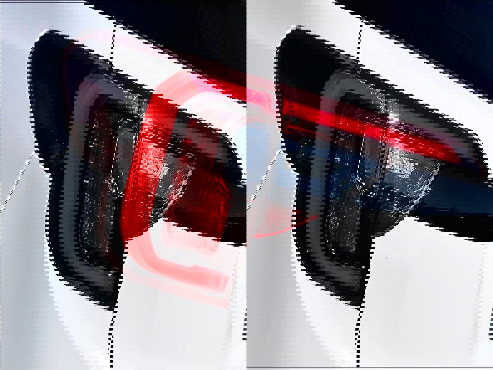 Used 2023 GMC Acadia SLT w/ Elevation Edition image 35