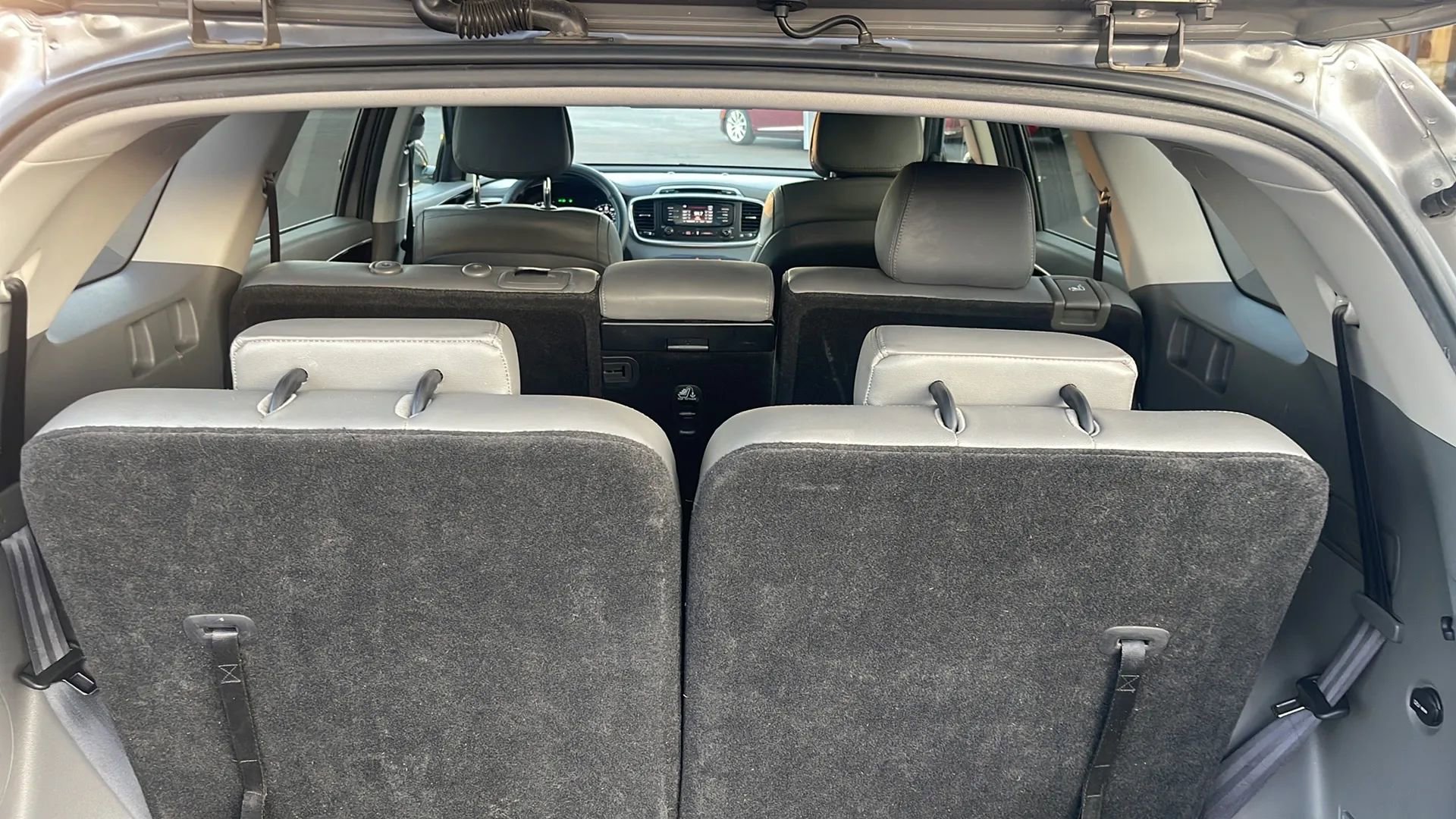 Used 2016 Kia Sorento EX image 10