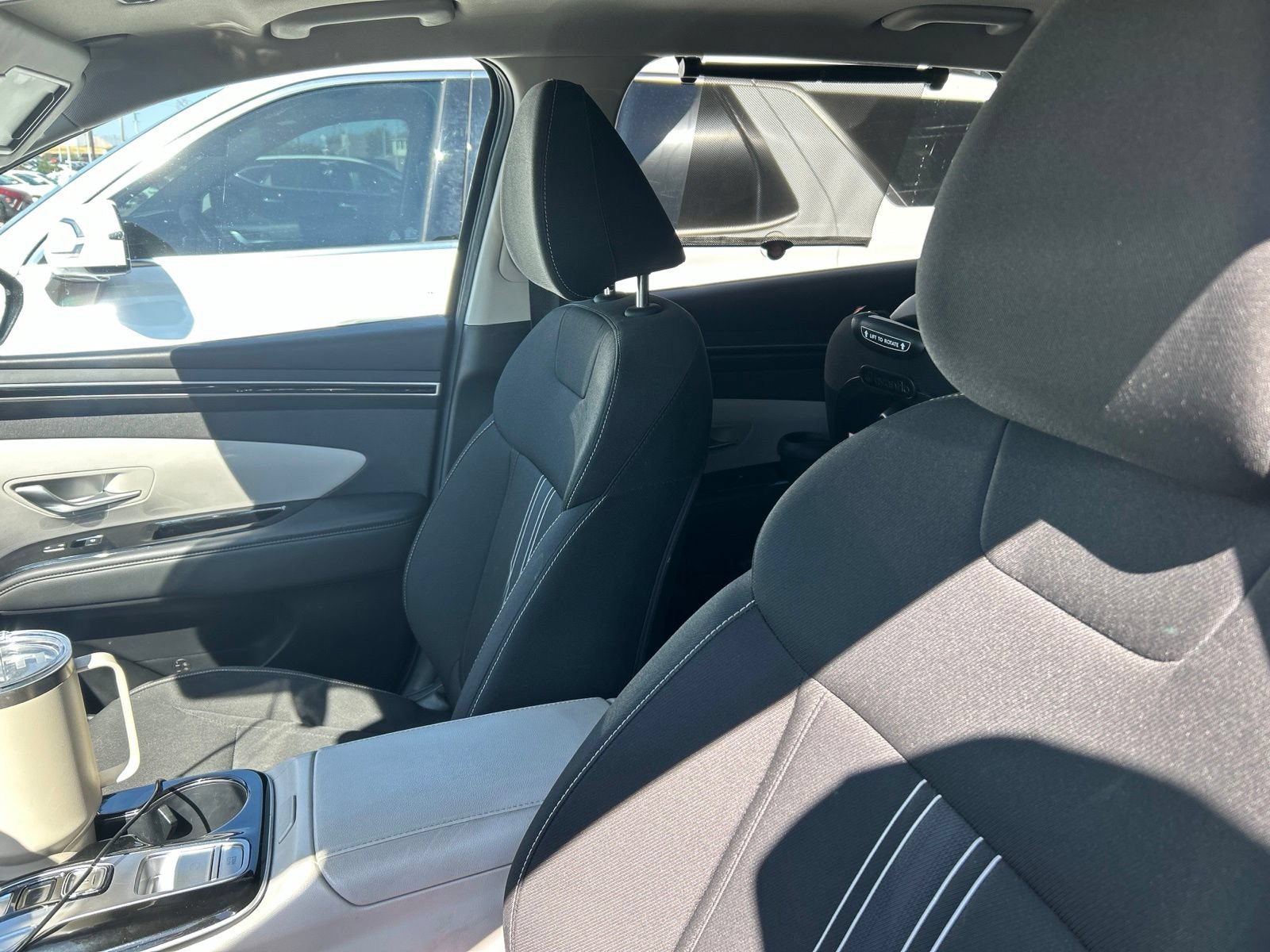 Certified 2022 Hyundai Tucson SEL w/ Cargo Package AWD/4WD image 9