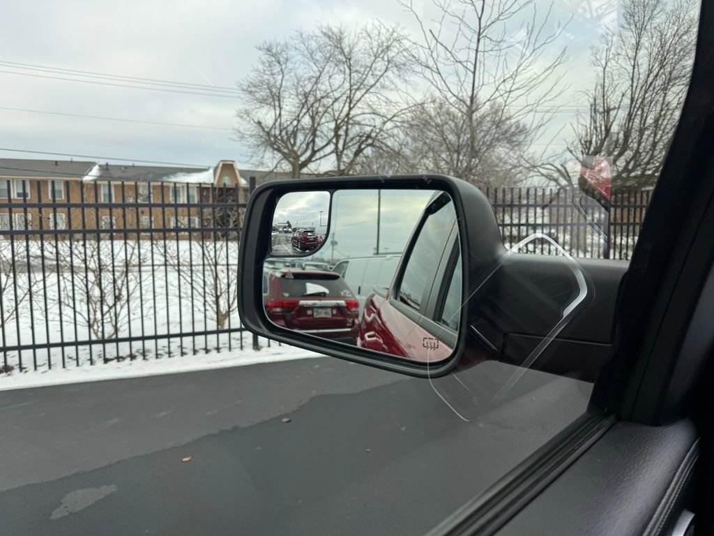 Used 2021 RAM 1500 Laramie w/ Night Edition image 16