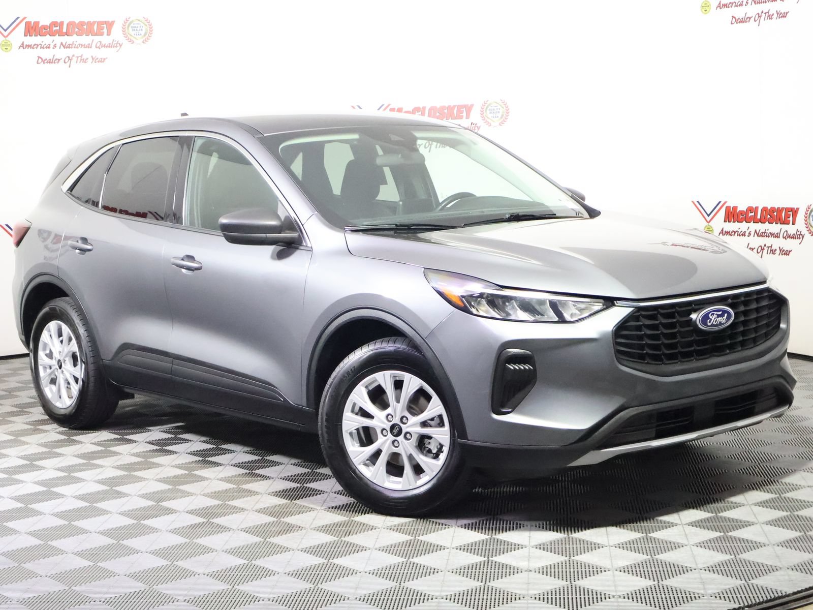 Used 2024 Ford Escape Active FWD image 2