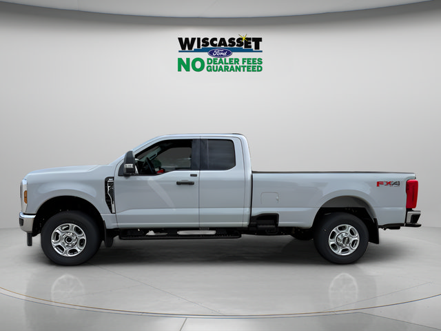 New 2026 Ford F350 XLT w/ FX4 Off-Road Package AWD/4WD image 2