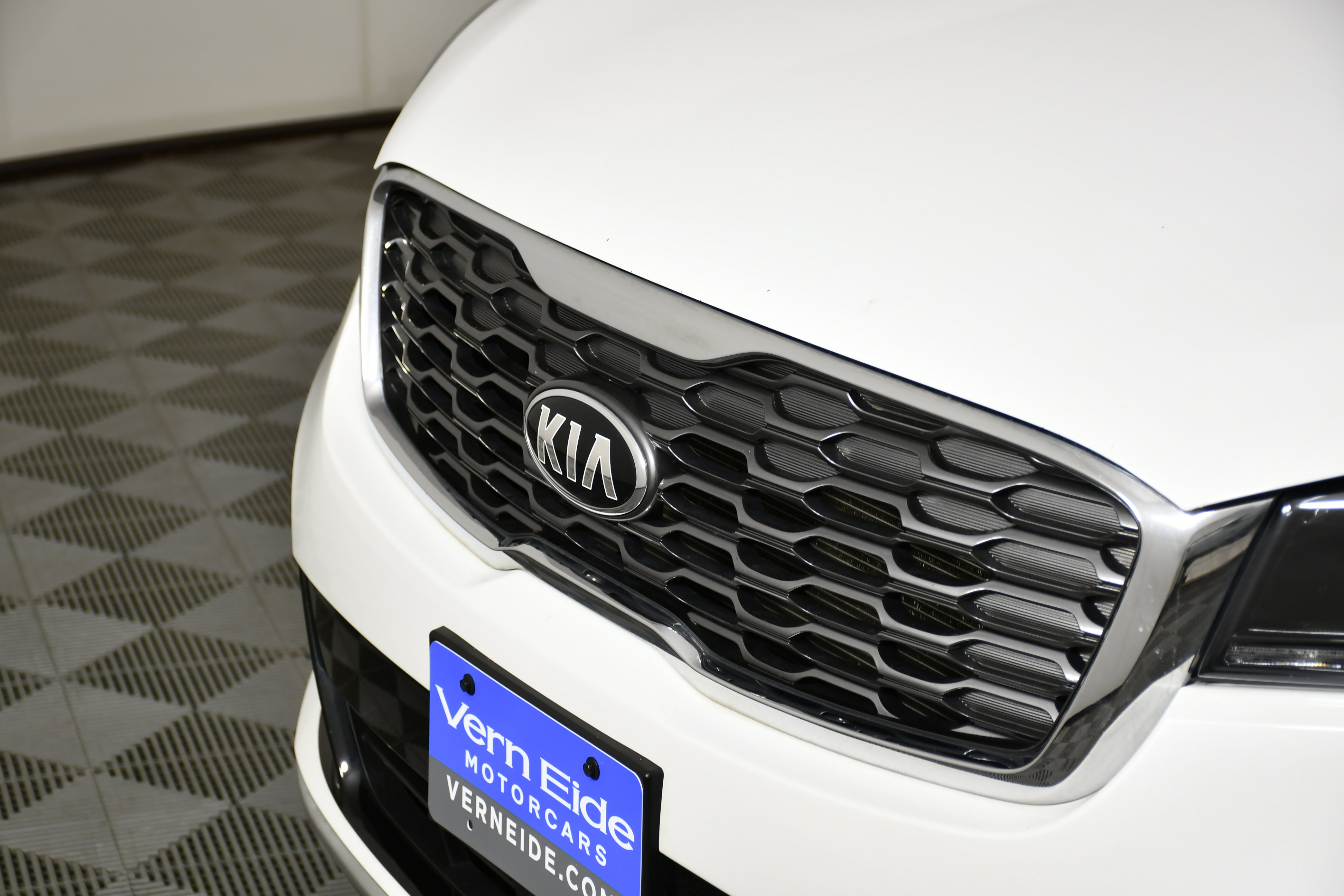 Used 2020 Kia Sorento EX image 11