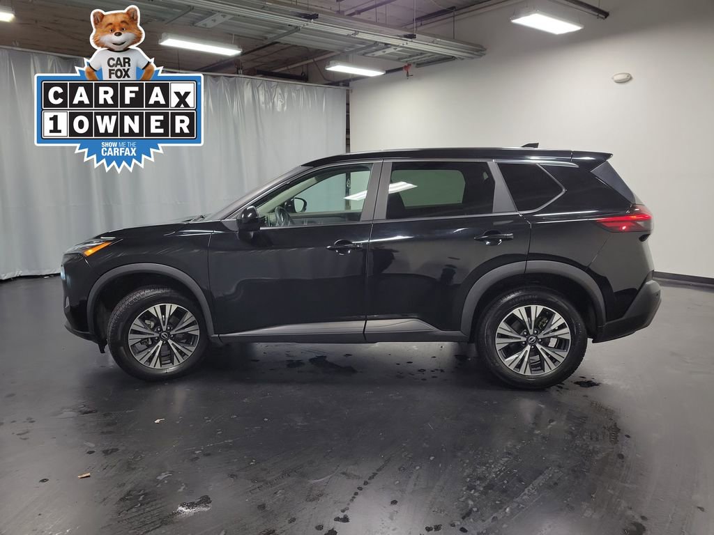 Used 2023 Nissan Rogue SV image 5
