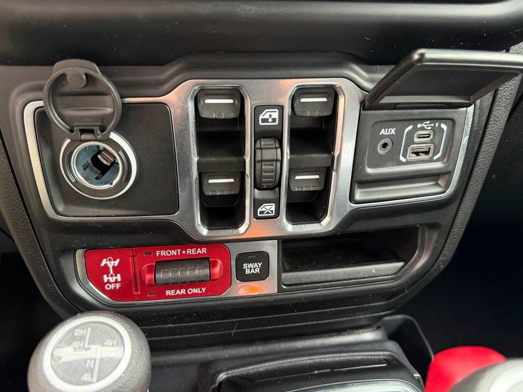 Used 2023 Jeep Wrangler Unlimited Rubicon 4xe image 28