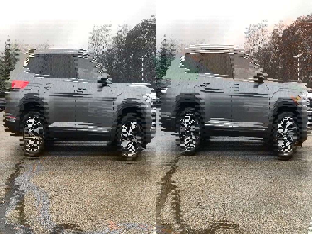 Used 2025 Volkswagen Atlas SEL image 8