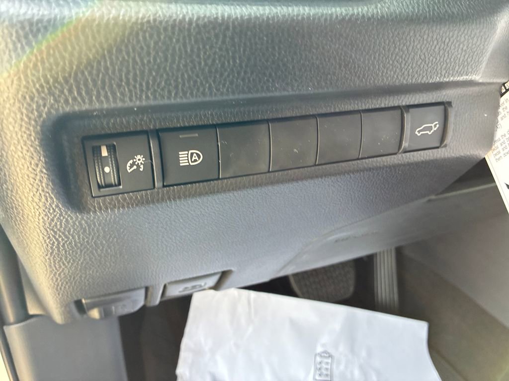 New 2025 Toyota RAV4 XLE image 37