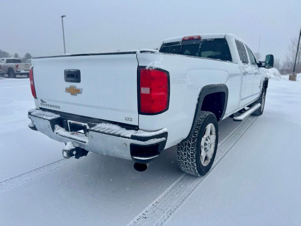 Used 2015 Chevrolet Silverado 2500 LTZ image 5