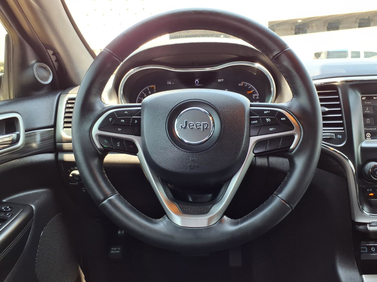 Used 2019 Jeep Grand Cherokee Laredo RWD image 15
