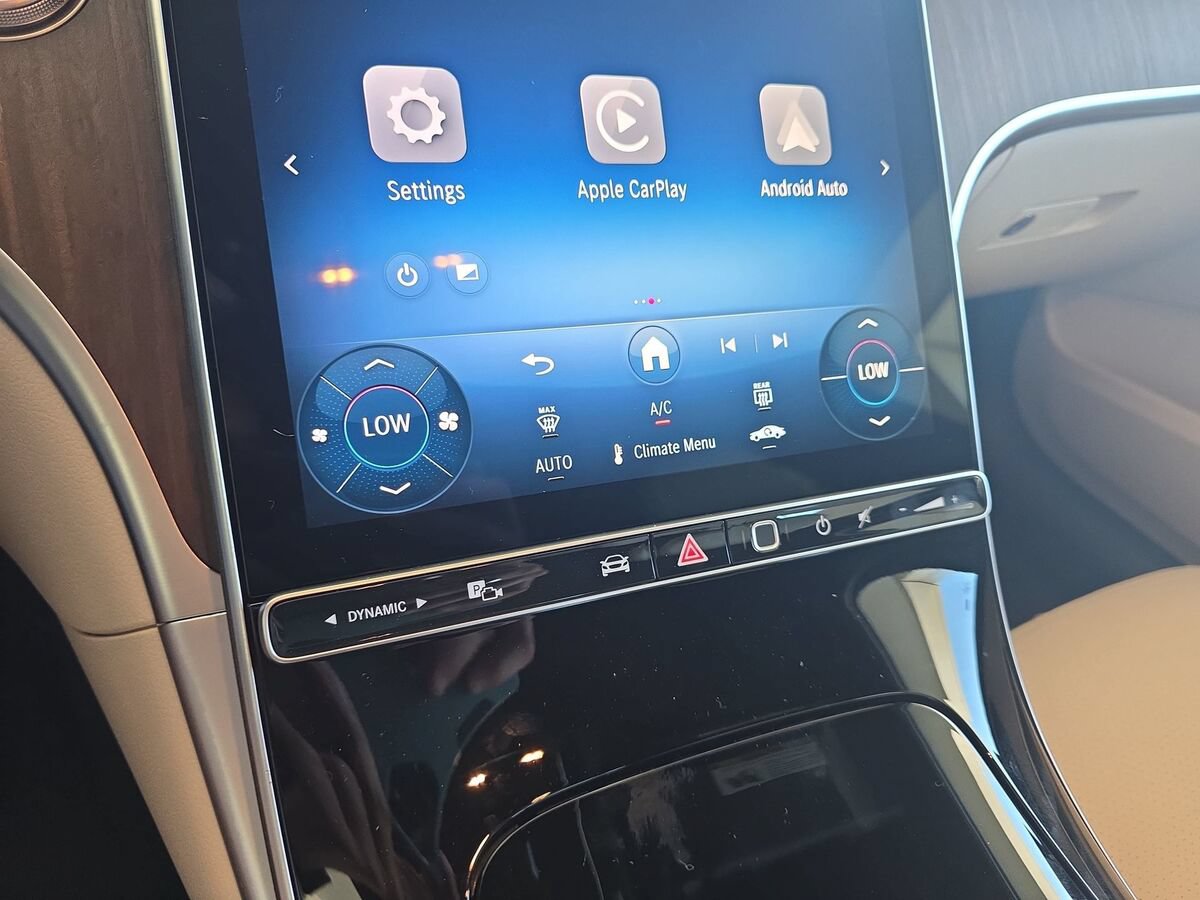 New 2026 Mercedes-Benz C 300 4MATIC Sedan image 24
