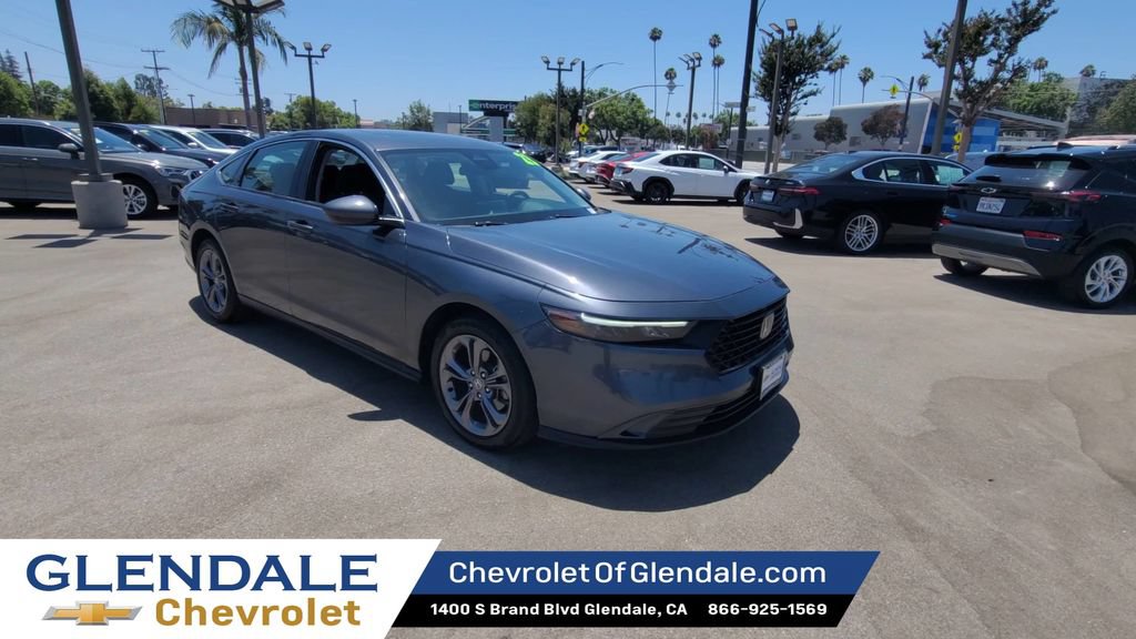 Used 2023 Honda Accord EX image 3