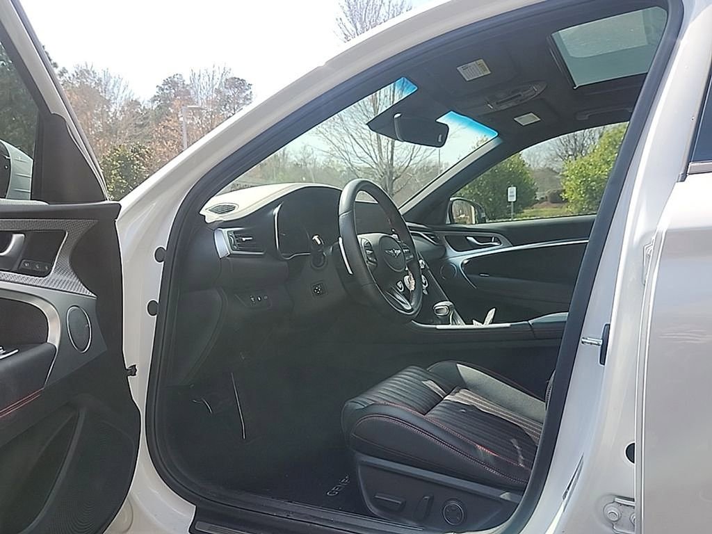 Used 2023 Genesis G70 2.0T w/ Sport Prestige Package image 5