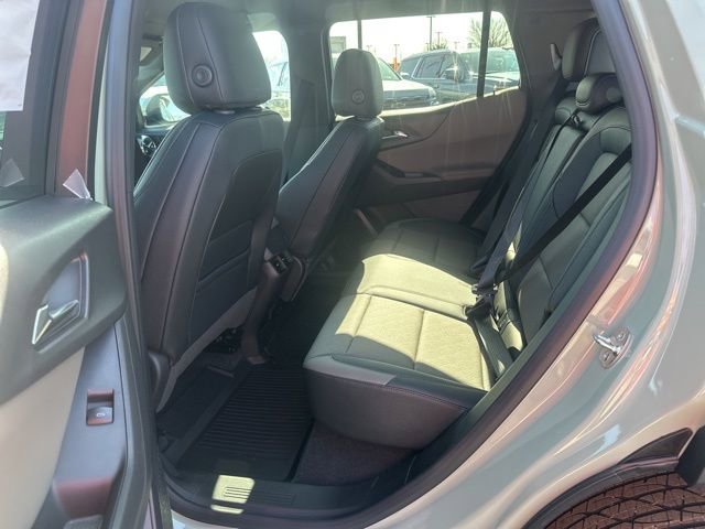 New 2026 Chevrolet Equinox LT w/ Convenience Package II FWD image 28