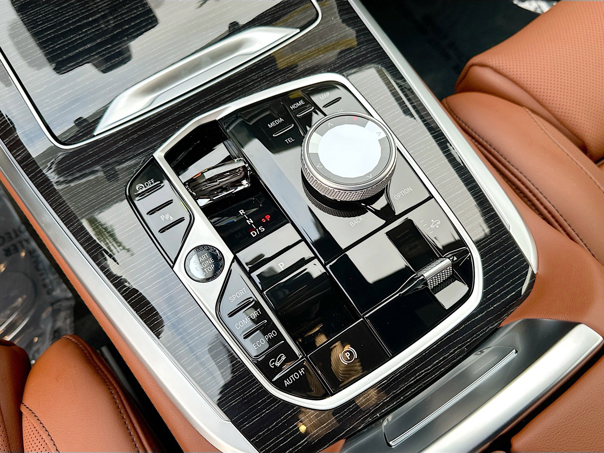 New 2026 BMW X7 M60i image 16