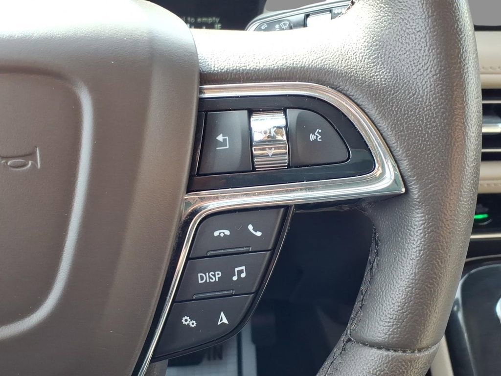 Certified 2023 Lincoln Nautilus FWD w/ Premium Package image 23