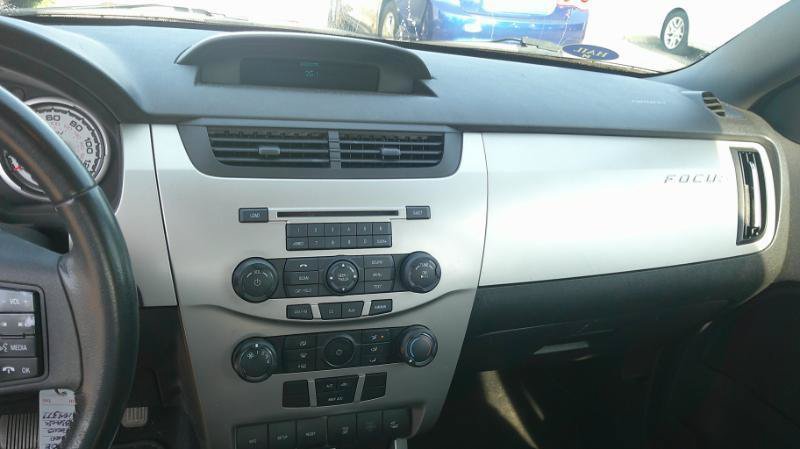 Used 2008 Ford Focus SES FWD image 7