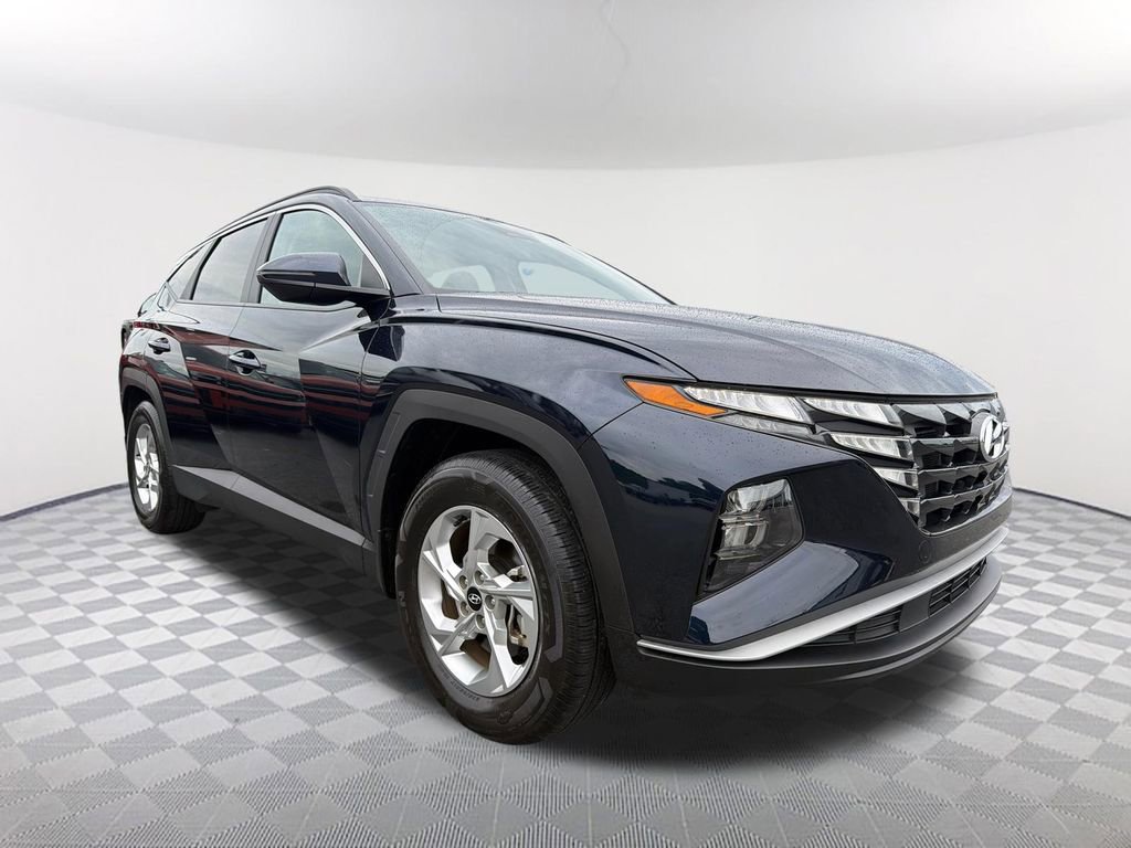 Used 2023 Hyundai Tucson SEL FWD image 3