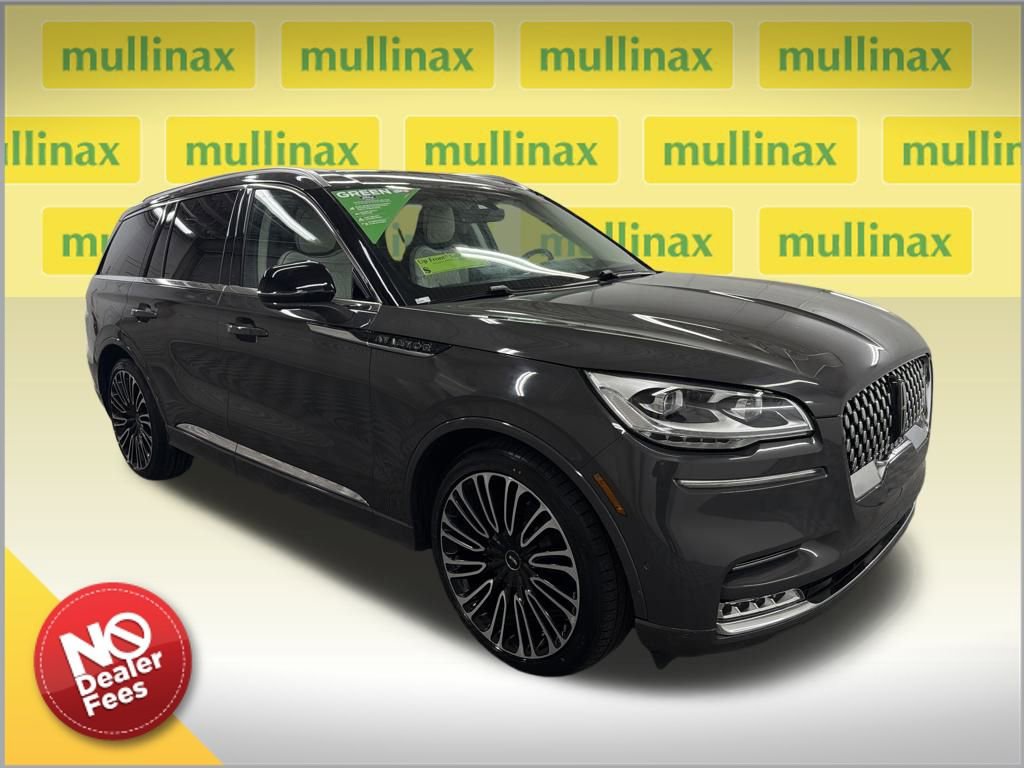 Used 2023 Lincoln Aviator Black Label w/ Dynamic Handling Package image 1
