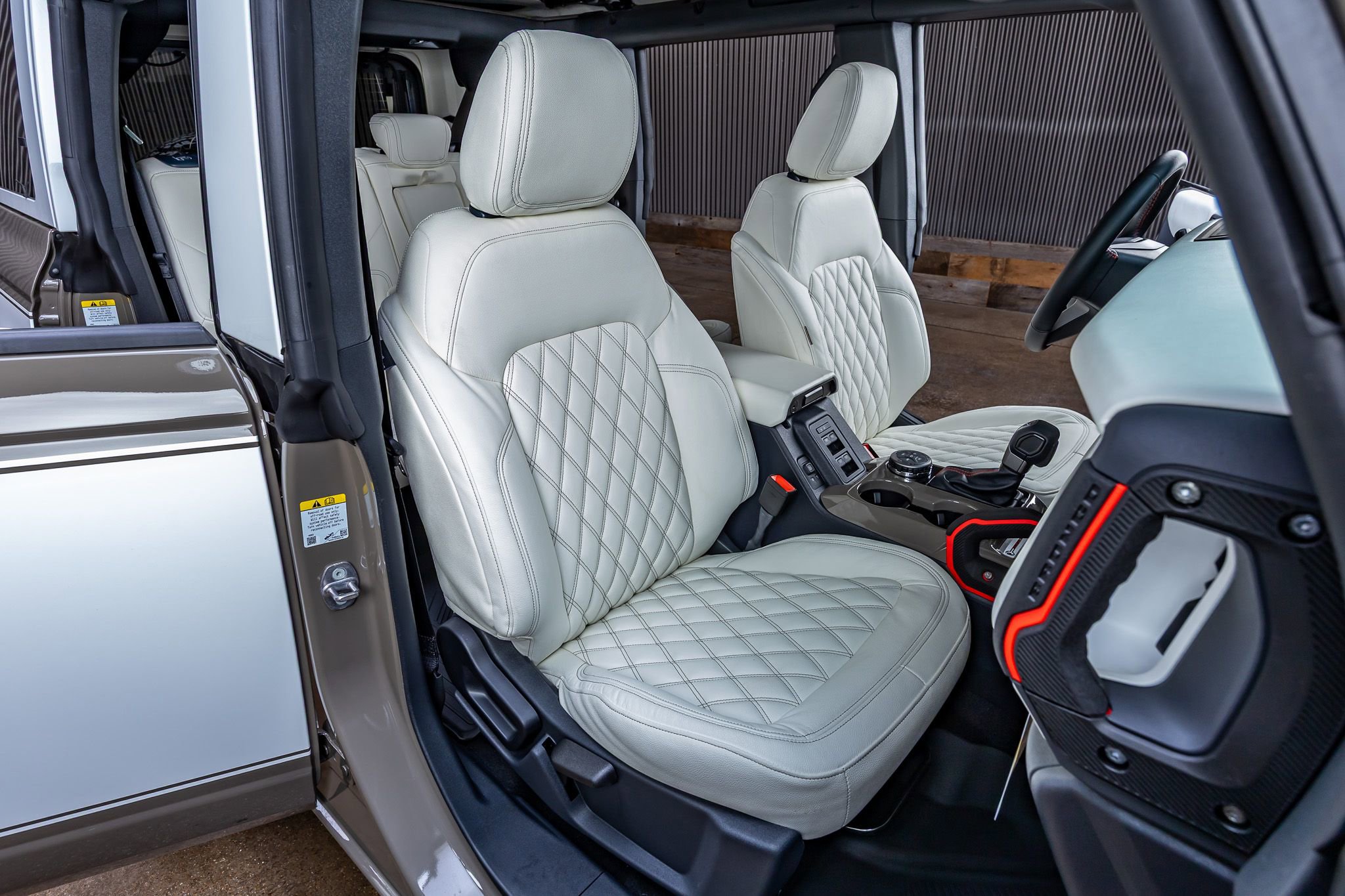 Used 2026 Ford Bronco Heritage Edition AWD/4WD image 30