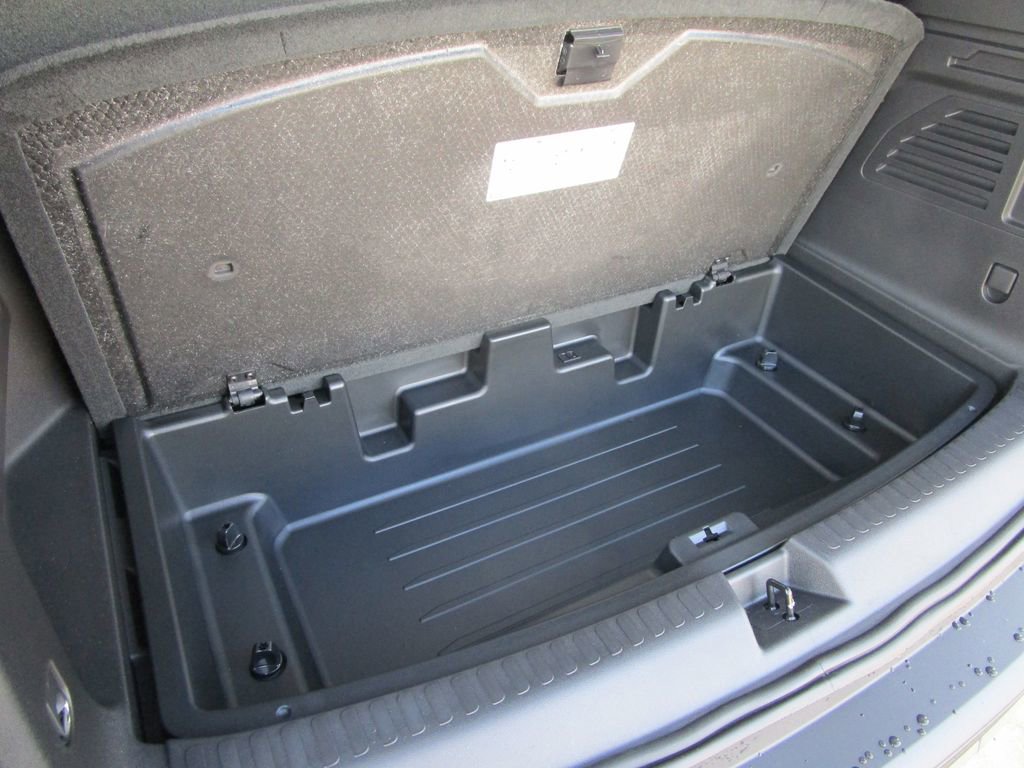 New 2026 GMC Acadia Elevation image 15