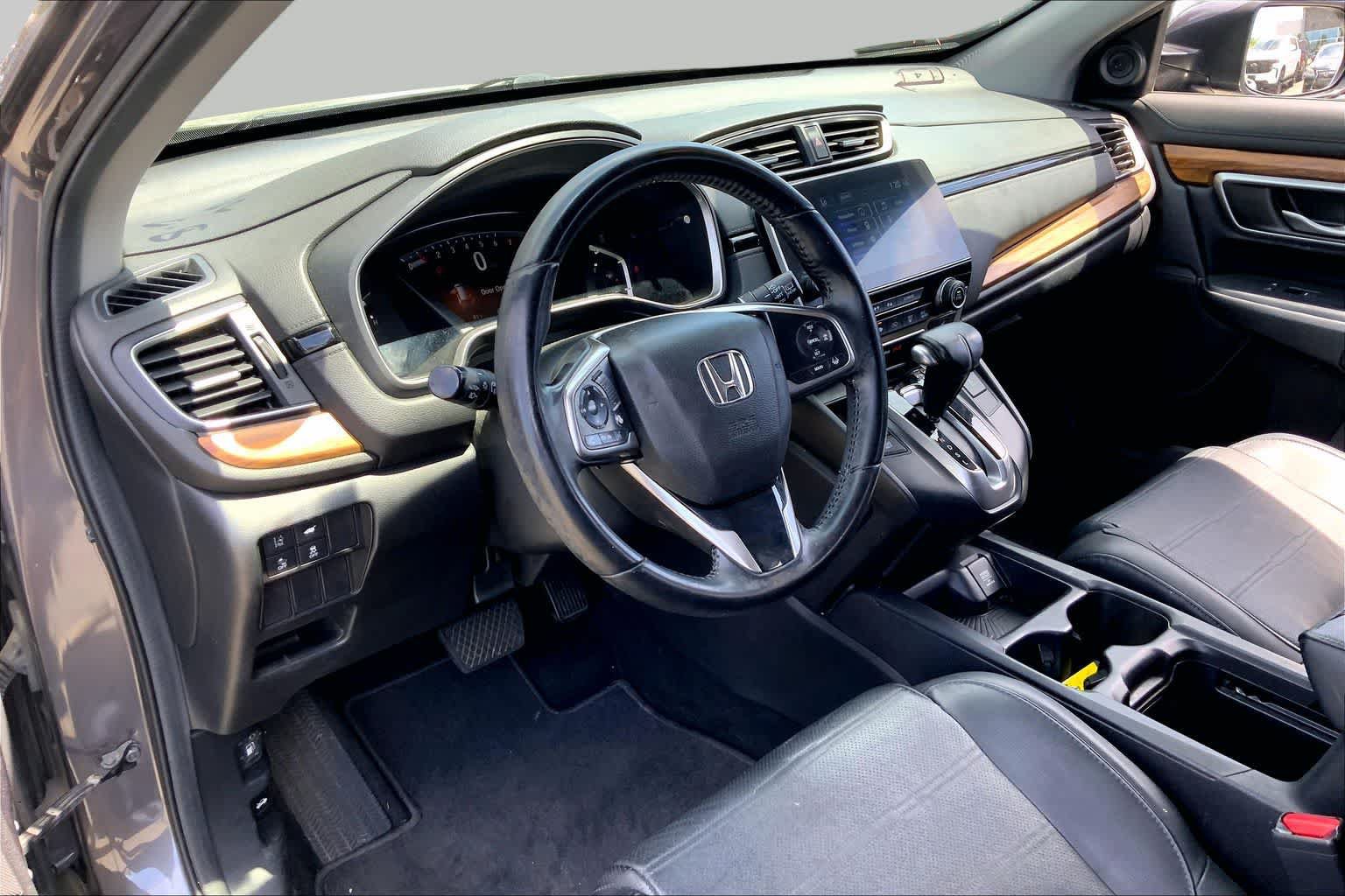 Used 2018 Honda CR-V Touring image 18